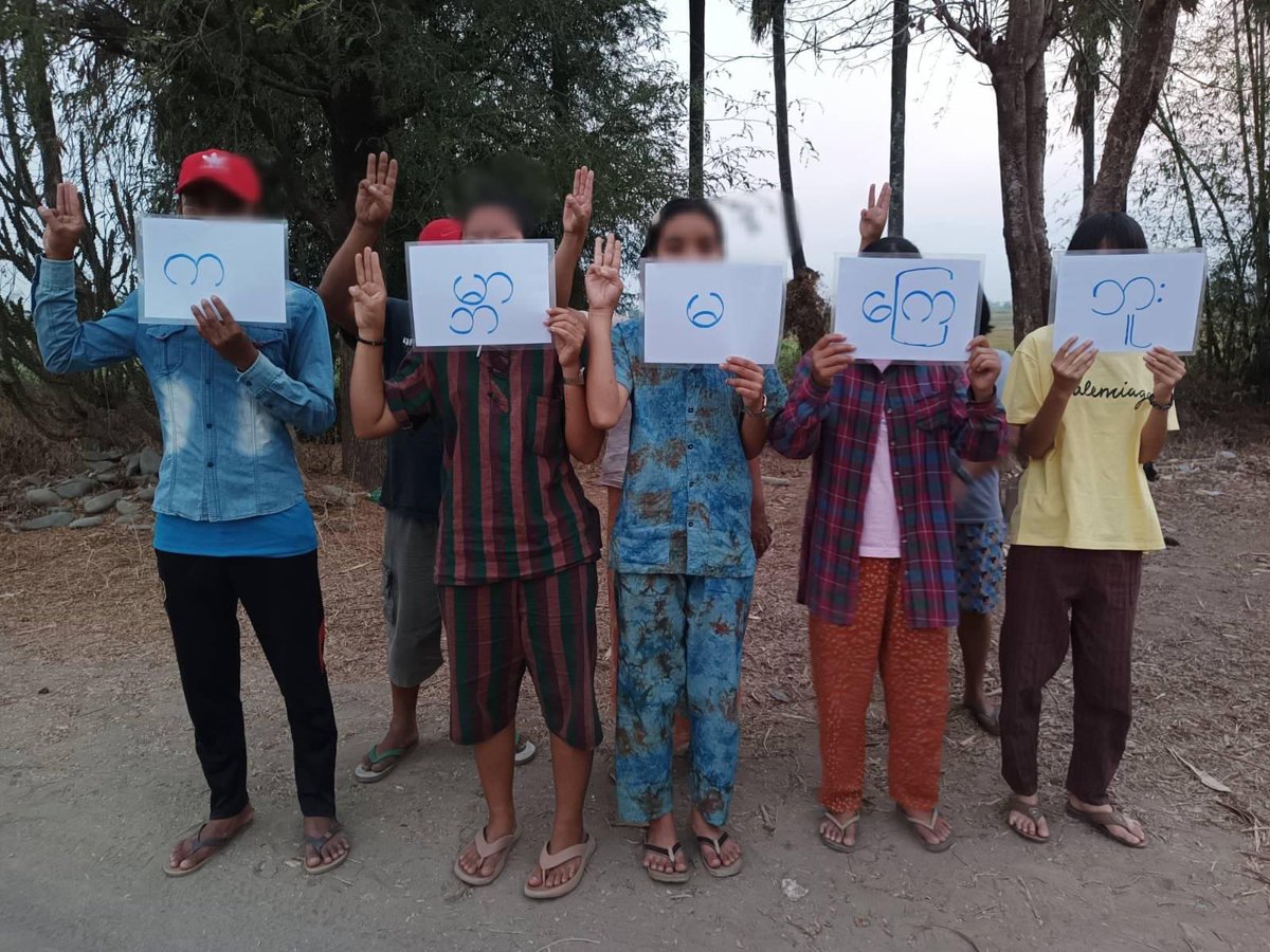 NantEiThandar's tweet photo. Pro-democracy youths from #Kalay Twp, #Sagaing Region, regularly staged a strikes of 801-day to demolish the #MilitaryDictatorship on Apr18.
        
#2023Apr19Coup 
#WarCrimesOfJunta  #WhatsHappeningInMyanmar https://t.co/zT9I3KuT2H
