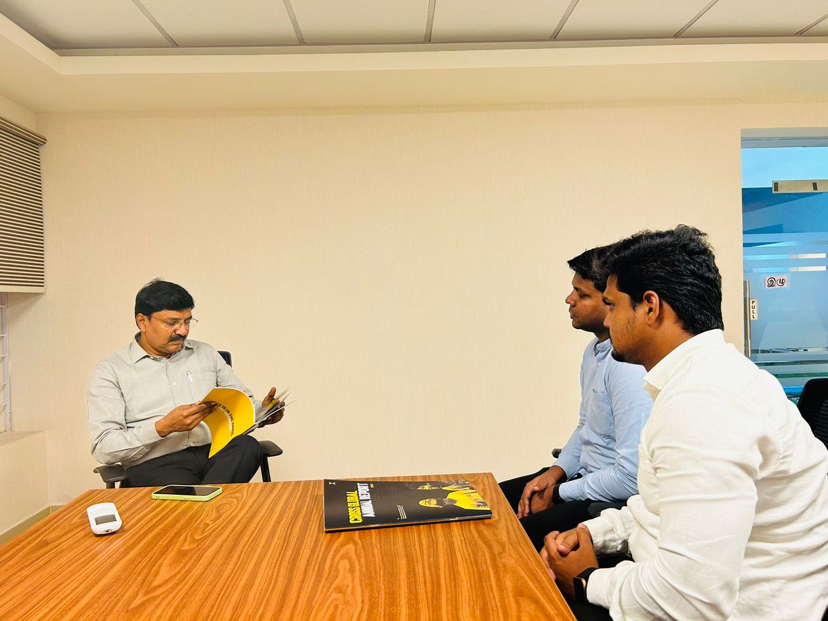 KamalDreamer's tweet photo. Advocacy for the victims/survivors of human trafficking is an ongoing effort

#CrossGlobal had the opportunity to meet Hon’ble Thiru K. Shanmuga Sundaram - MP and discuss various challenges faced by the vulnerable communities in Pollachi, Valparai, &amp; Tirupur.

#MemberofParliment https://t.co/J2NMNBP5CU