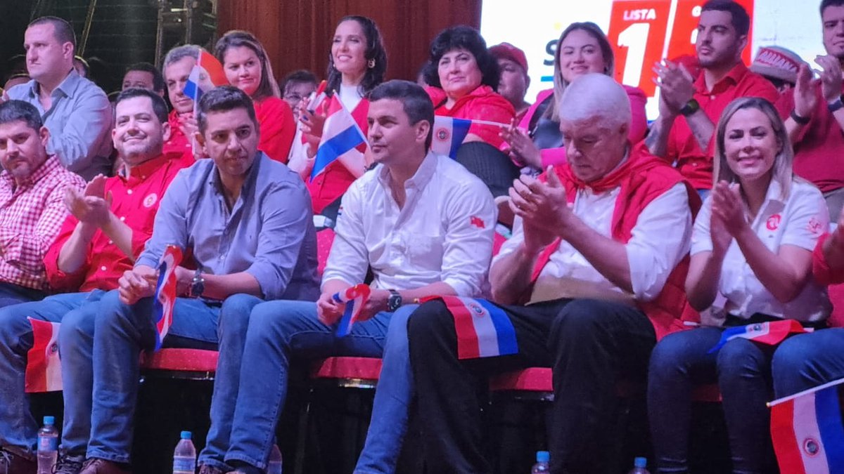 DFernandezPy's tweet photo. #Lista1 Santi Peña Presidente, Lizarella Valiente Senadora #Opcion7 Raul Latorre Diputado #Opcion1 Vamos a estar mejor!
#SantiPresidente
#RaulLatorreDiputado
#LizaSenadora https://t.co/PE4wkRKw4J