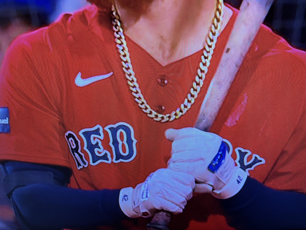 thejimdesign's tweet photo. @UniWatch @PhilHecken Red Sox’ Alex Verdugo still wearing Jackie Robinson #42 batting gloves https://t.co/eB2rUATsGq