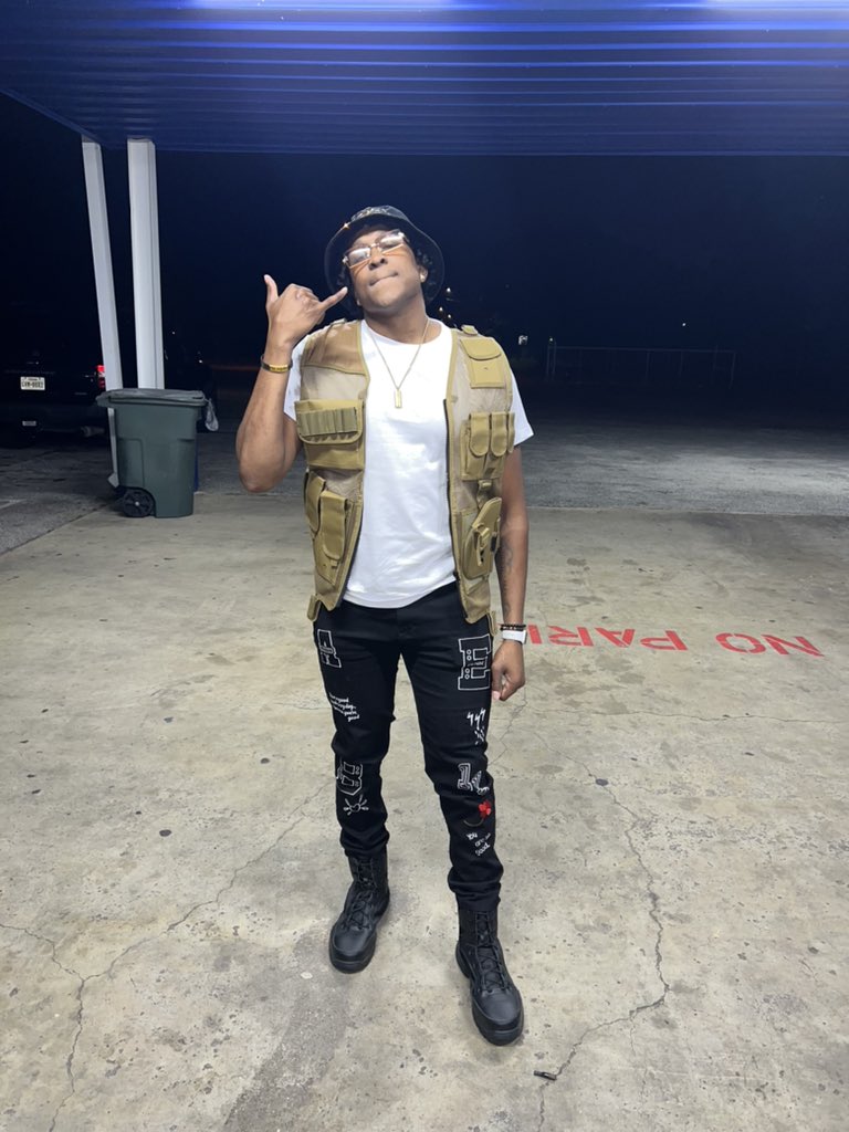 Ken 🏴‍☠️ tweet media