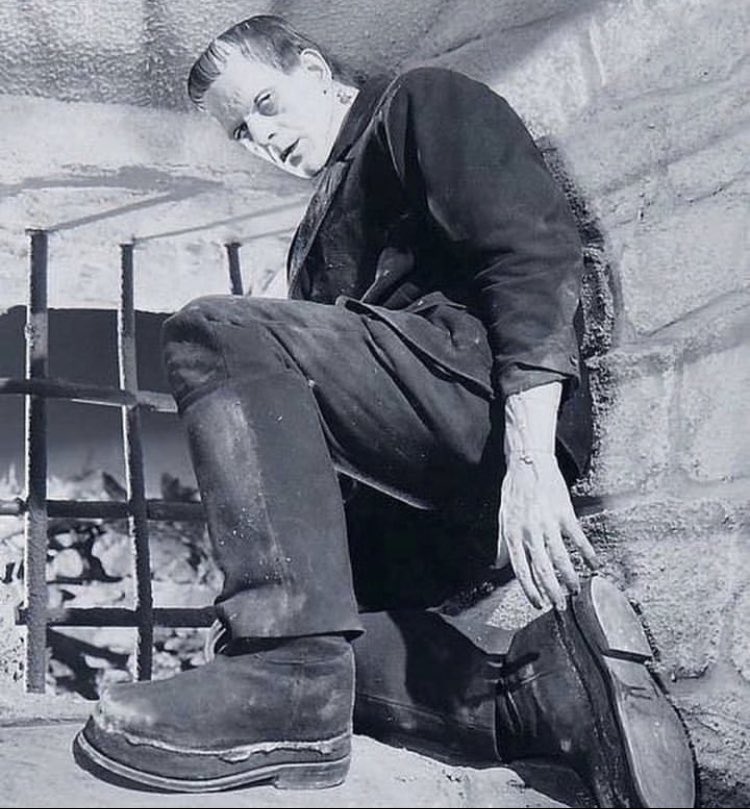 thegorezone's tweet photo. the way that frankenstein's monster invented the ig baddie pose https://t.co/ayocRJn8yC