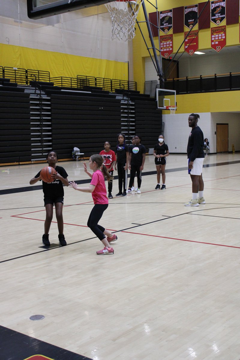 NPHSwomenshoops tweet picture