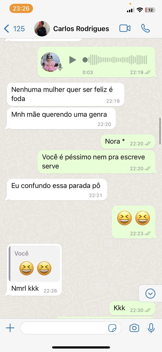 Nem pra escrever serve e quer da uma genra pra mãe