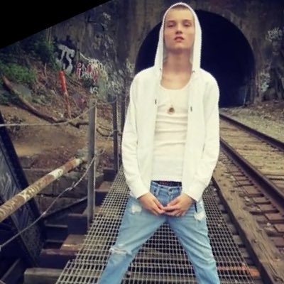 Zo The Farmer tweet media