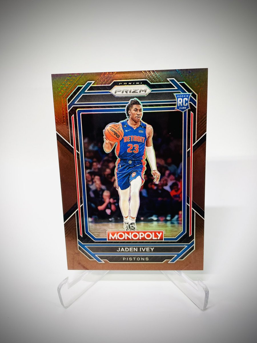famouscards21's tweet image. 🎩🏀 Monopoly + Prizm 🏀🎩

One of the more polorizing drops in recent history. I for one love this crossover. It’s unique, has great quality, looks stunning and a great buy. 

#prizmbasketball #monopoly #monopolyprizm #whodoyoucollect
 #paniniamerica #thehobby