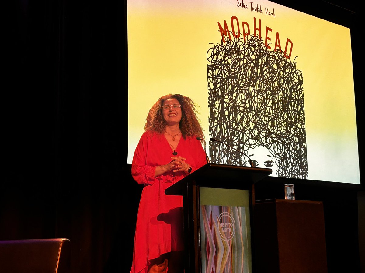 Prof Selina Marsh 🌊 

My favorite person, arguably of all time. 

Inspirational, warm, stormy, electric. 

The moana as a human. 

#HePitoMata #pasifika #ocean #Aotearoa #mophead <a href="/SereanaNaepi/">Sereana Naepi</a>