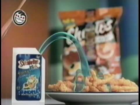 Están muy jóvenes para saberlo pero hace mucho años los Cheetos incluían una salsa que sabía bien raro pero todos se la ponían porque era de colores.