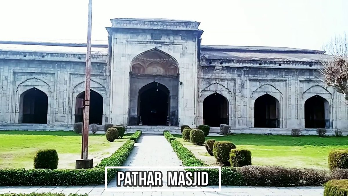 TohfailL's tweet photo. From Kashmir to Kanyakumari, every feet of the land is filled with history and amazements. Let us celebrate India's heritage and culture on #WorldHeritageDay2023
#KashmirHeritage
#KashmirTourism
@adgpi @ChinarcorpsIA @NorthernComd_IA @ManojNaravane @PMOIndia https://t.co/cwdAna9d3q