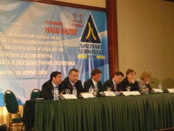 Roman Jakič tweet media