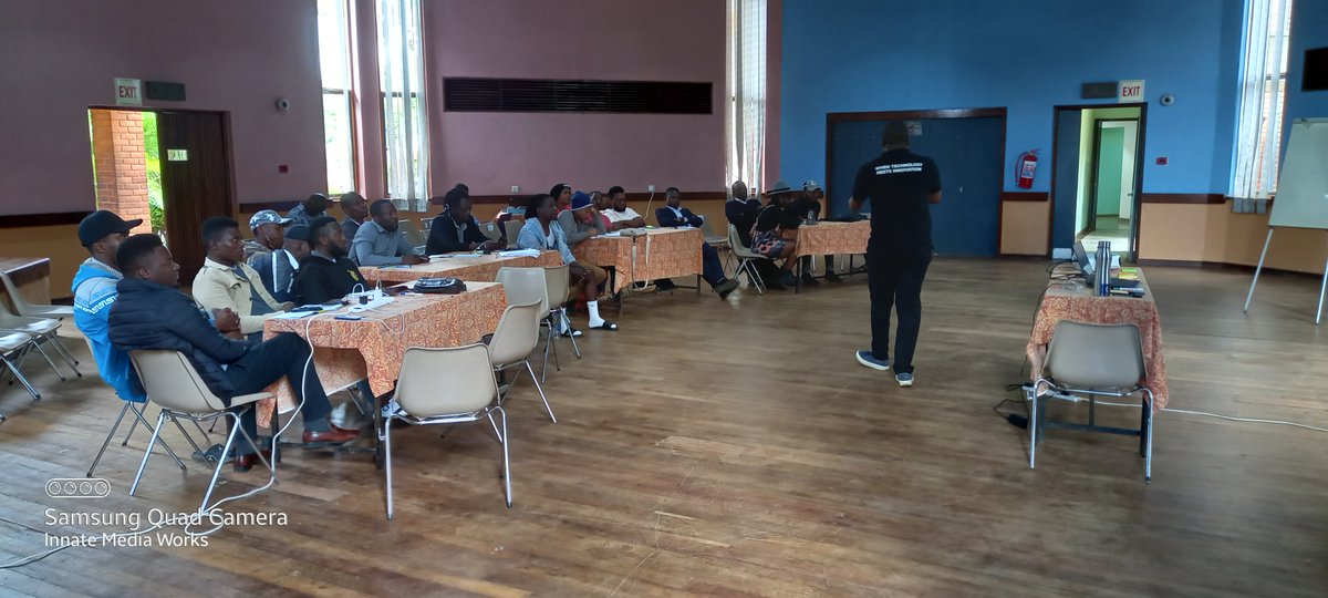 sula_malawi's tweet photo. #sula incubation program for artists underway at University of Malawi, FPA. 

#sulaartist #sulamw #unimafpa #soundconnectsfund #soundconnectsus #MIAF #GoetheInstitut #ACPEUcultureprogramme #EU #OACPS https://t.co/XakUY47YQc