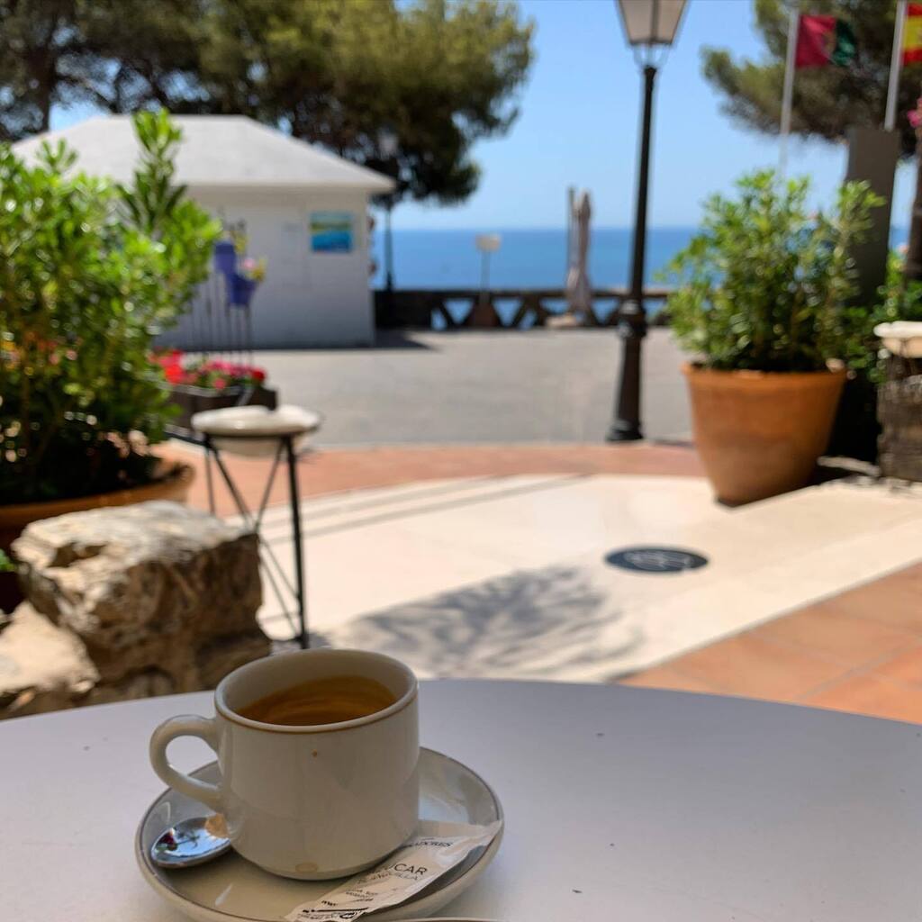 HanniMartiniii's tweet photo. Málaga is springing in to summer season this week with blue skies and temperatures reaching 28 degrees. 

If you’re feeling active, why not hike up to the #Gibalfaro (the castle perched up above Malaga old town). We love this spot at the Malaga @paradore… https://t.co/4JegkDTFxr https://t.co/tFFeLtVz0h