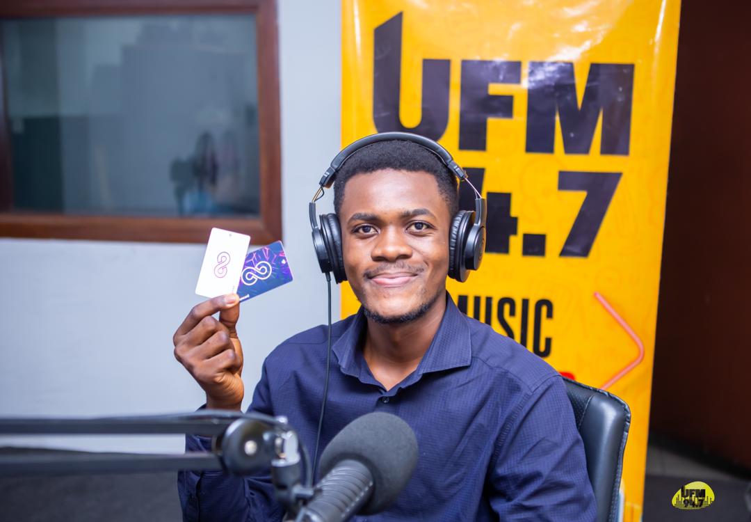 947UFM's tweet photo. #UJob - @nathan_mulonda (CEO de Darketing) a été reçu ce mardi 18 avril à 19h dans votre mag hebdo de l'emploi, présentée par @CMbuatas.
Lui & son équipe viennent de créer "Syncard", une carte de visite intelligente.
Entretien à suivre =>https://t.co/a6qzxSrLC7
#UFM #Mag #RDC https://t.co/zlWVzESzih