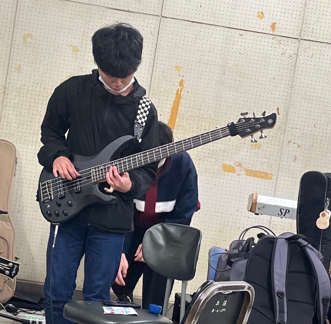 本日新歓強化日です‼️🥳
DMなしで来て頂いて大丈夫です🎶
部室までの行き方はこのTwitterの固定ツイートを見てください😆
サークル、部活迷われてる方‼️ぜひ1度見学に来てください✨️