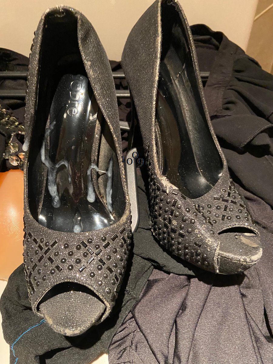 shoemani1's tweet photo. ��引先シリーズ　
＠キャバクラ

#shoecum
#bukkake
#私物ぶっかけ
#highheels https://t.co/C9q1nR9Ho2