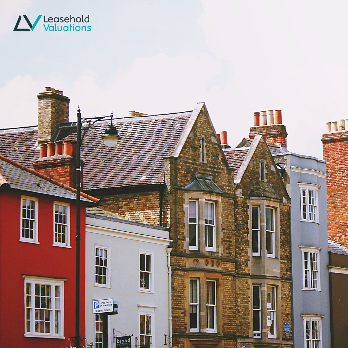 What is the difference between Lease Extension and Lease Renewal?
:
:
Lease Renewal applies to commercial leases of shops, offices and warehouses
Lease Extension applies to residential property such as flats and houses.
#lease #leases #leaseholdmanagement #leaseholders