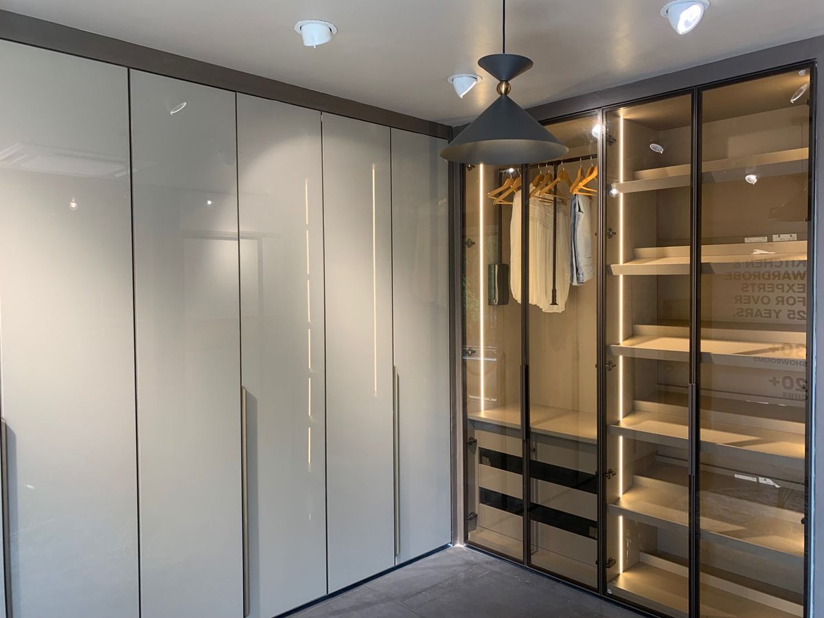 bmreporter's tweet photo. Spacewood--the renowned modular furniture brand--has opened its 32nd store. The new store is in Dehradun.

#spacewood #furniture #officefurniture #modularkitchens #bedroom #interiordesign #architects #kitchendesigns #KiritJoshi #VivekDeshpande #dehradun #nagpur #bespokefurniture https://t.co/jceb90wbr8