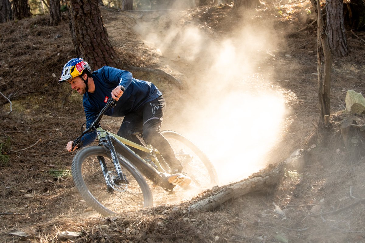 TredzBikes's tweet photo. Now this is sure to be a hooligan! The New
@marinbikes Rift Zone E is a trail bike, but faster and more fun! https://t.co/e2uwR7sb2F
Shimano Steps motor, 140mm travel, 29" wheels.
#marin #madeforfun https://t.co/dU2rgBX7Ba