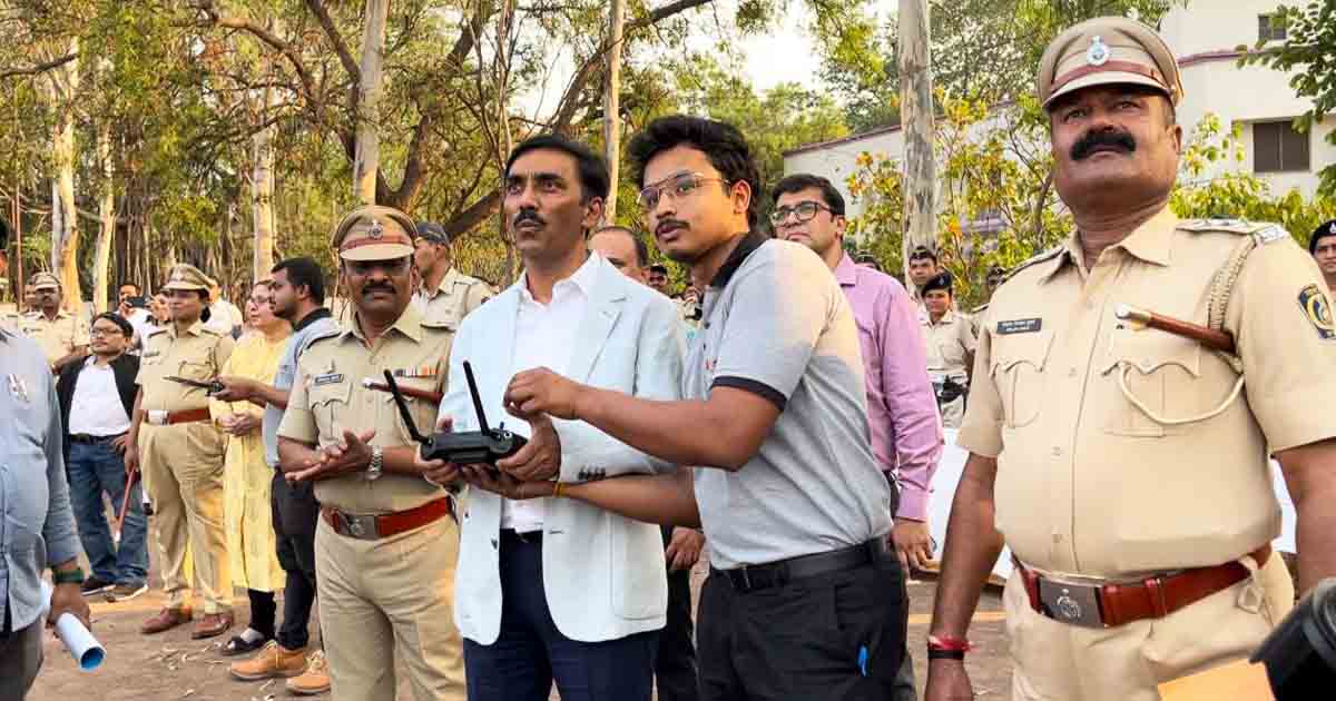 pulse_pune's tweet photo. Pune News : 12 drone cameras to keep an eye on 12 Maharashtra prisons

Read: https://t.co/dvQT3U4U1Y

#amitabhgupta #dronecameras #drones #EnercompSolutionsPrivateLimited #Maharashtraprisondepartment https://t.co/l5d9IEbNbn