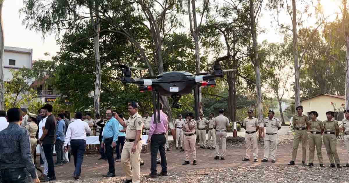 pulse_pune's tweet photo. Pune News : 12 drone cameras to keep an eye on 12 Maharashtra prisons

Read: https://t.co/dvQT3U4U1Y

#amitabhgupta #dronecameras #drones #EnercompSolutionsPrivateLimited #Maharashtraprisondepartment https://t.co/l5d9IEbNbn