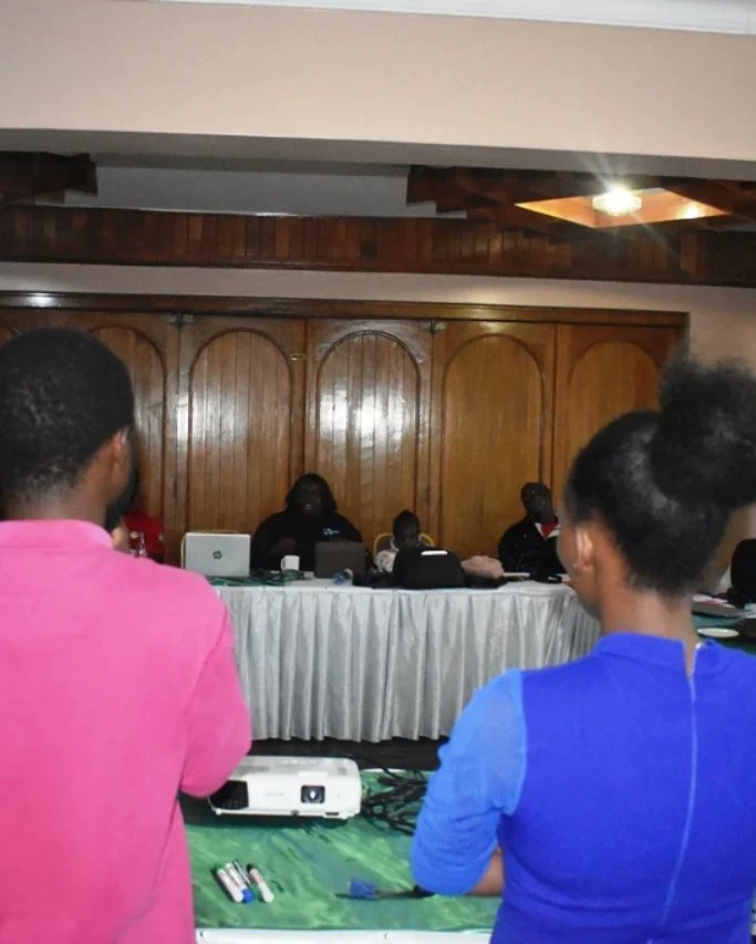 valleryogutu's tweet photo. Our film Nam Ywak was aired at the @EldoretFestival festival today in Sirikwa hotel. We are very grateful to have had a platform to educate further on the effects of single use plastic pollution in our Lake Victoria and brainstorm on alternatives to the same.
#savelakevictoria https://t.co/vu5GowSgTU