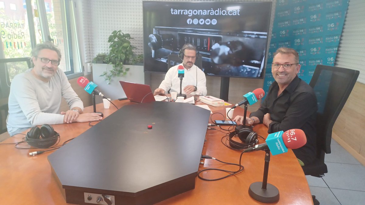 🔊EN DIRECTE🔵

👉Segueix la tertúlia de periodistes amb <a href="/ricard_checa/">RicardChe</a> <a href="/RobertVillaDom/">Roberto Villarreal</a>

🎙️<a href="/pepsunye/">Josep Suñé</a>

📱tarragonaradio.cat/directe
📻96.7FM
