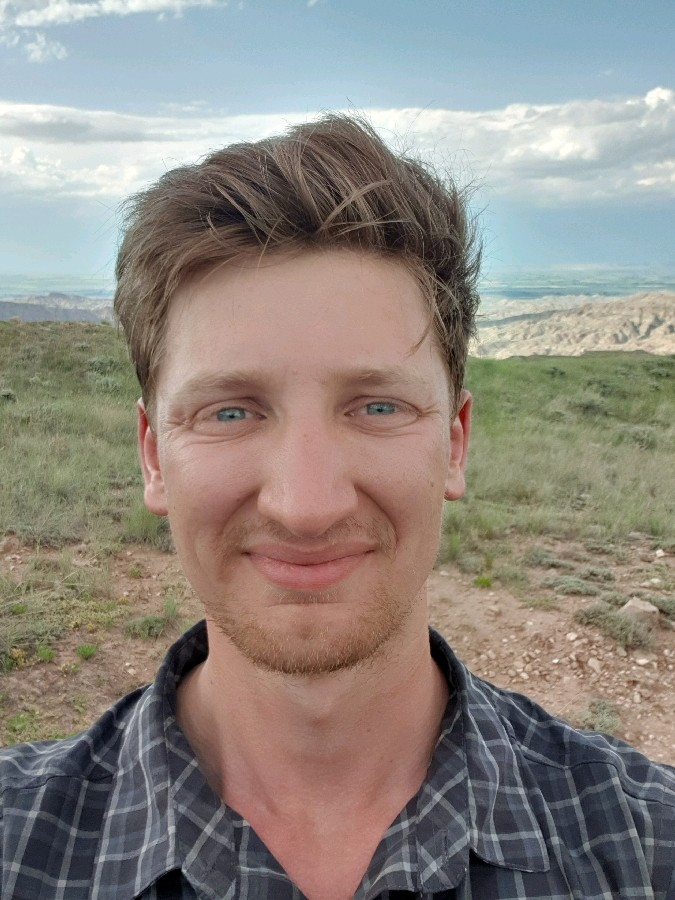 TUD_AppliedGeo's tweet photo. Our longest sitting PhD is Tim Baars. He is doing research on #SubsurfaceCharacterization of low net-to-gross #FluvialSystems. Using #cyclostratigraphy and #climate models he focusses on floodplains and paleosoils to predict reservoir characters. https://t.co/woUfJ2nblm