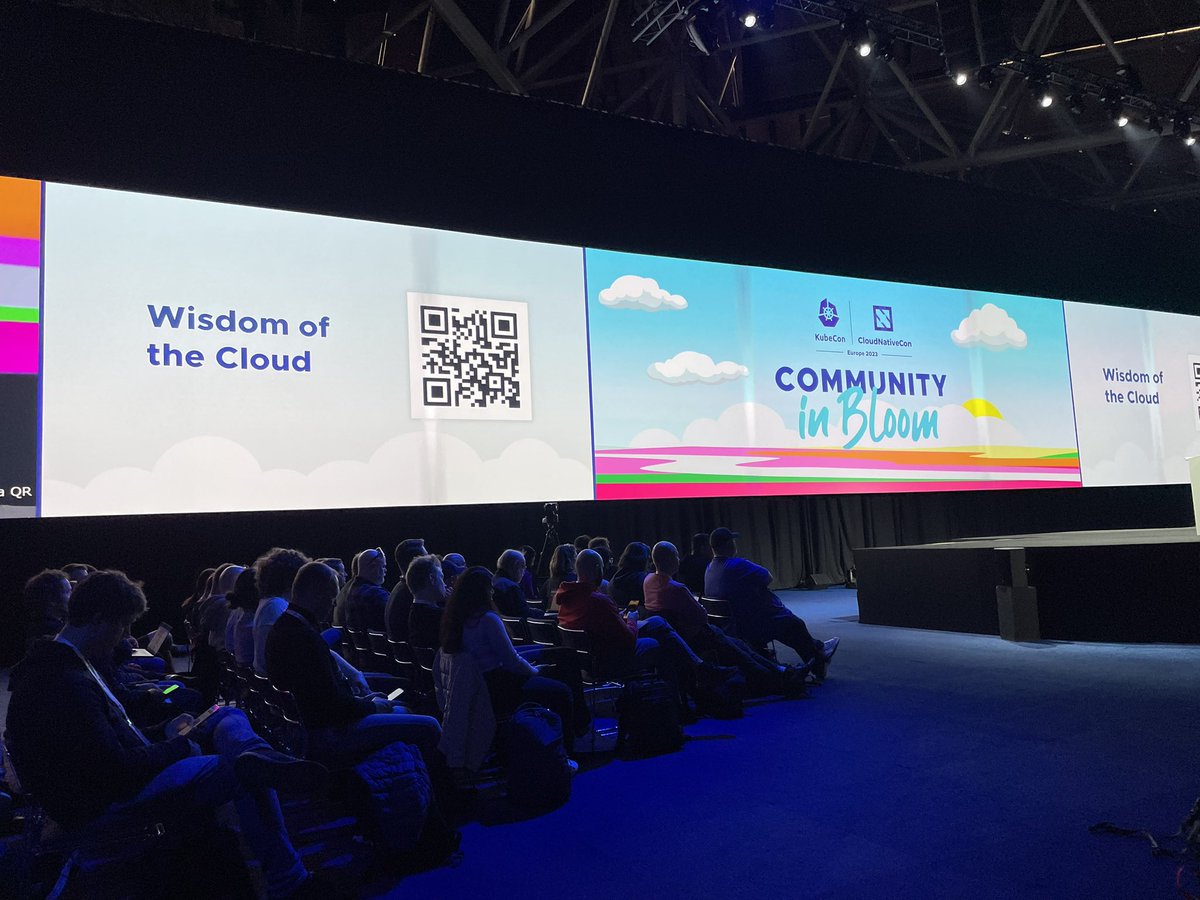 P_Ensarguet's tweet image. Yeah @onlydole is now on stage bringing so much energy talking about #EndUser #Community at @KubeCon_ 
The @CloudNativeFdn cooked a newsletter with concrete shared #experiences.