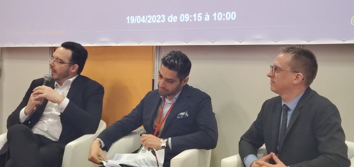 FabriceFrossard's tweet photo. "Avant de contractualiser dans le. #cloud, il faut faire une due diligence pour se renseigner et  évaluer et modifier le rapport de force souvent en faveur de l'hébergeur" Me Lazaregue

#cloud #cybersecurite #loi https://t.co/cWufj0VxTi