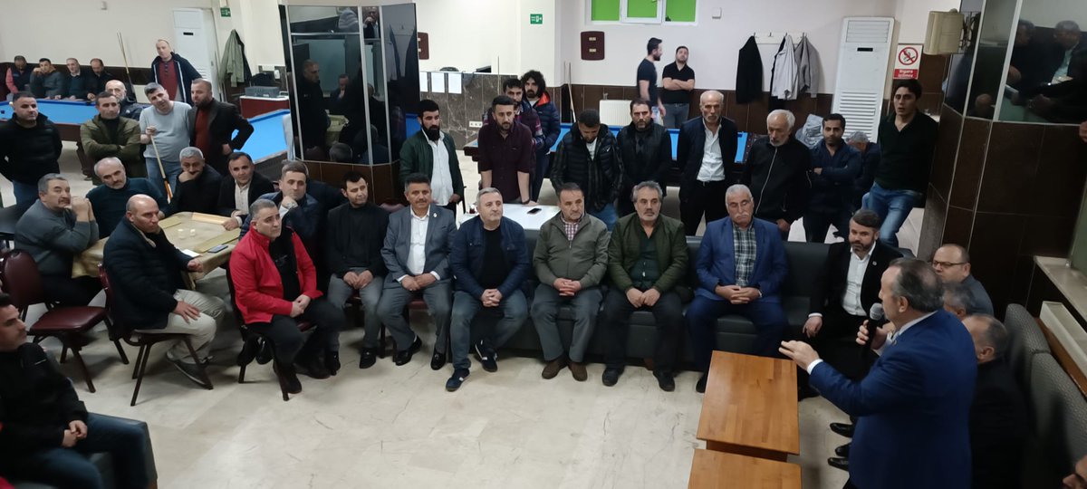 akadirdarel's tweet photo. Sivas İmranlı Türkkeşlik Köyü derneğini Genel Başkan Yardımcımız Sayın @DursunCaglayan_ , Milletvekili adaylarımız @HasanGungormez  Gökhan Keleş , Soner Arslantürk ile birlikte ziyaret ettik. Coşkulu karşılamadan dolayı dernek başkanı ve yönetim kuruluna teşekkür ederim https://t.co/rntASfdXcT