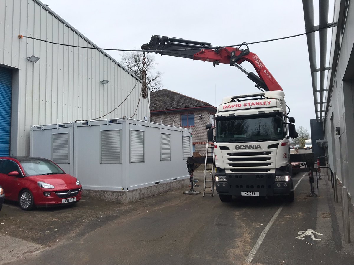 ConceptCabins's tweet photo. Done &amp; dusted at #Bath College!

Here is the 2 Bay Modular Building our installers completed earlier this month👷

This building will be used as a workshop for their trainee mechanics to strip down car engines! 🚗🧑‍🔧 https://t.co/wPl36bsU4l