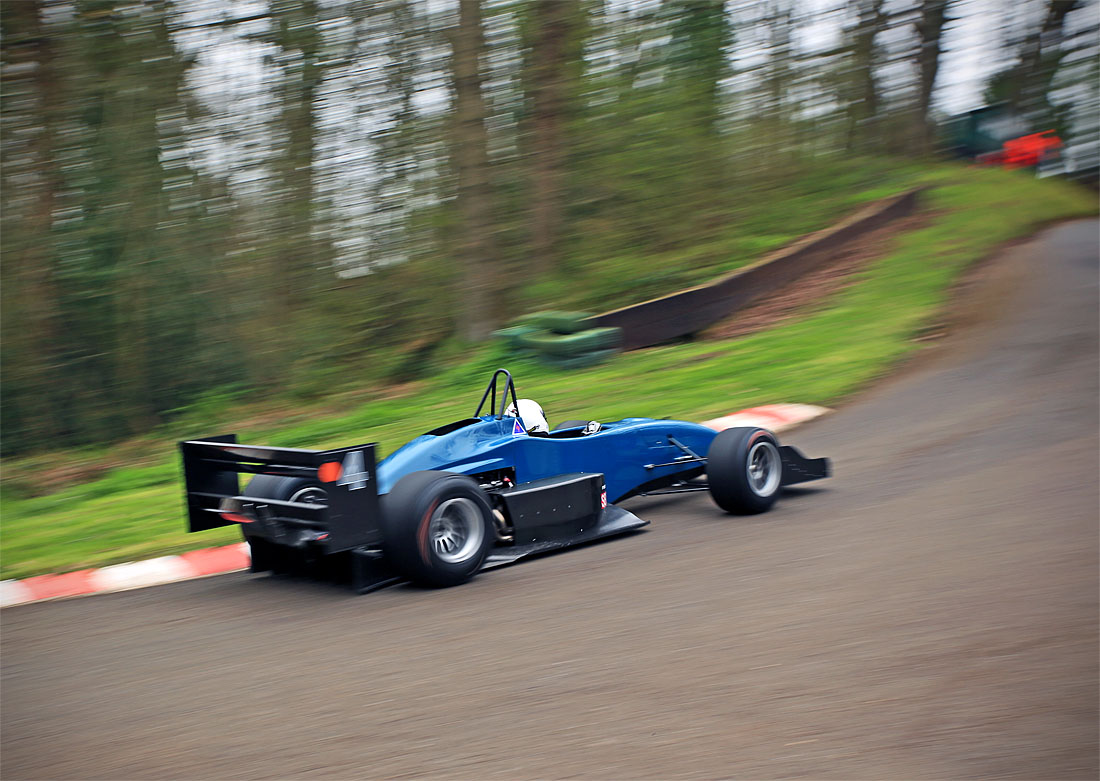 Rob MacDonald (@robmacshots) on Twitter photo Trevor Willis powers through the Esses at Shelsley Walsh 😮.... <a href="/shelsleywalsh/">Shelsley Walsh</a> <a href="/OMSRacingCars/">OMS Racing</a> #hillclimb #Motorsports Trevor Willis powers through the Esses at Shelsley Walsh 😮.... <a href="/shelsleywalsh/">Shelsley Walsh</a> <a href="/OMSRacingCars/">OMS Racing</a> #hillclimb #Motorsports