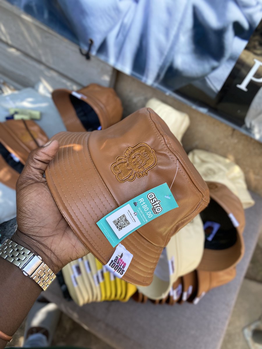 astro_toons's tweet photo. Guys hle pls help promote my hustle . My clients might be on your TL ,

PRICE : R180.00
Size : one size fits most (57cm crown size)
Am in Pretoria Hammanskraal 

Delivery nationwide 
Click https://t.co/c21rWp89PU or 0844950706 for orders

Duduzane Zuma /Zinhle /Capitec /Nonku /#Nota /Zulu /#MorningLive /Bonang /#LoadsheddingStage8