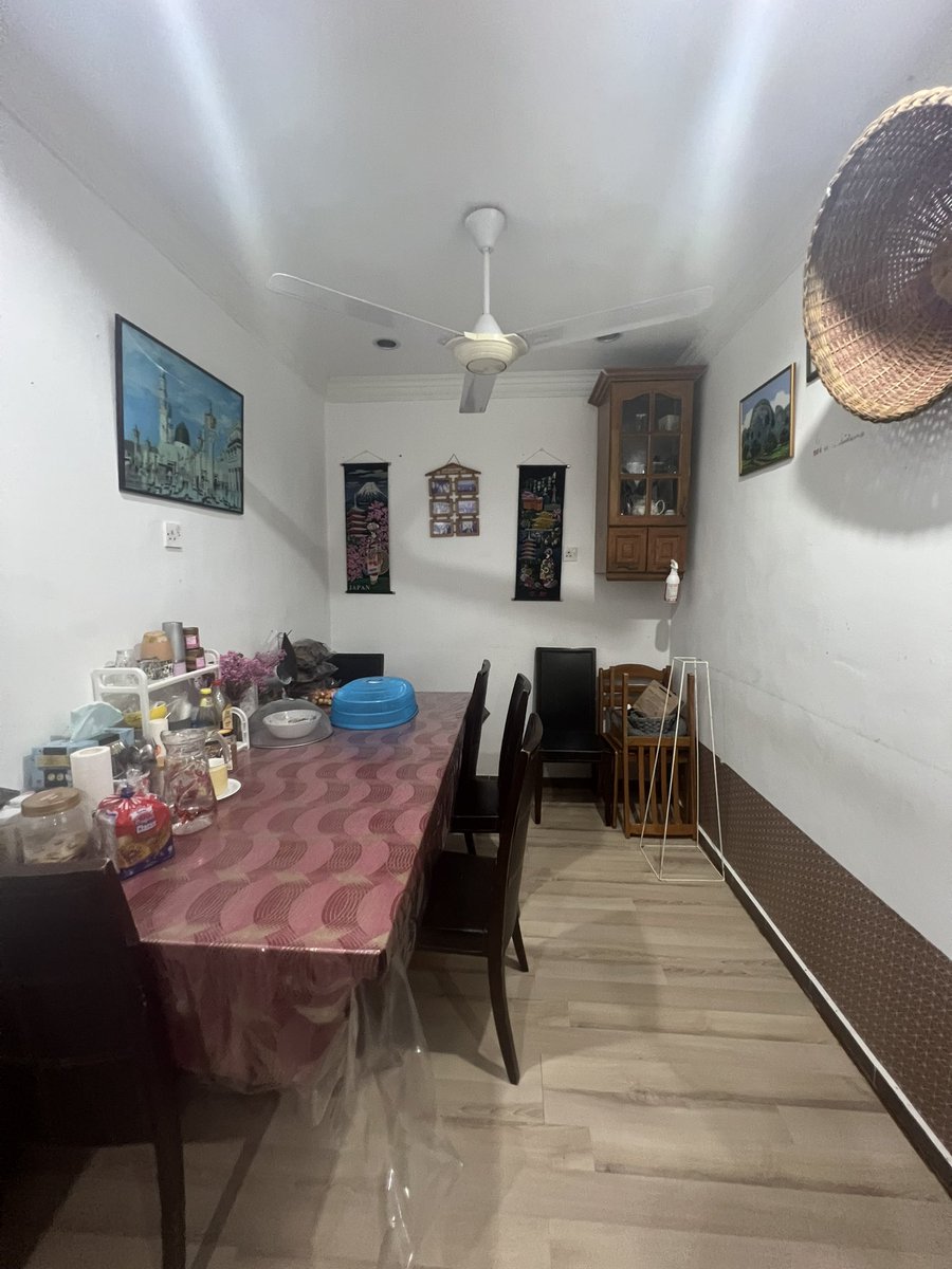 iambenfirdaus's tweet photo. TRANSFORMATION: nak tgk how me transformd this humble dining area? This is a thread https://t.co/i2X6VgLnjr