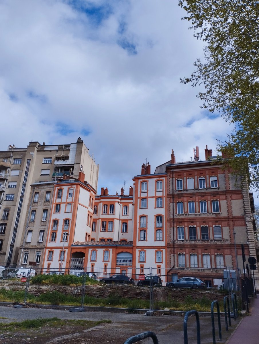 For my next photography project I'm looking for international students living in Toulouse .