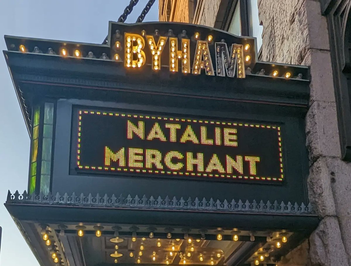 BakerLeadership's tweet photo. Natalie Merchant was definitely #KindAndGenerous with her time tonight performing for 3 Hours at The Byham! #TheseAreTheDays ๐ถ ๐ถ https://t.co/d4itakMmHF