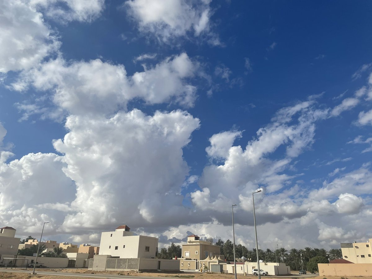 tcfcw's tweet photo. @ALMISNID طيب هذي من تصويري ببريدة https://t.co/QyGfnyEeSp