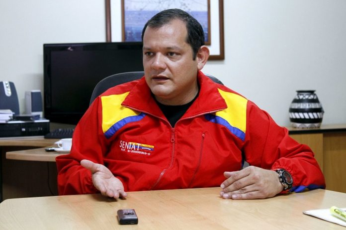 rcamachovzla's tweet photo. #Caracas Detenido por la Policía Nacional Contra La Corrupción, por su presunta vinculación con las tramas de corrupción de Pdvsa, Ysmel Serrano, ex vicepresidente de PDVSA, ex presidente de Fogade, ex presidente de la CVG Internacional, también fue secretario de Comercio y https://t.co/nyk9oR9v0B