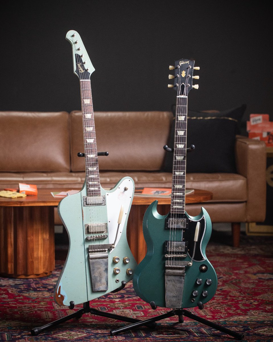 gibsonguitar's tweet image. Firebird or SG, which guitar would you rock on stage?

#gibson #theoriginal #murphylab
