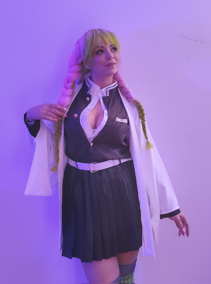 Mitsuri 💜
.
.
.
.
.
Cosplay de Mitsuri 💕
Demon Slayer