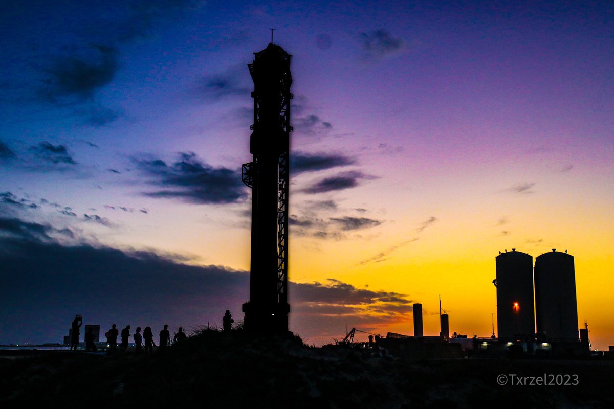 Starship silhouettes 🚀 #Spacex #BocaChica #starbase