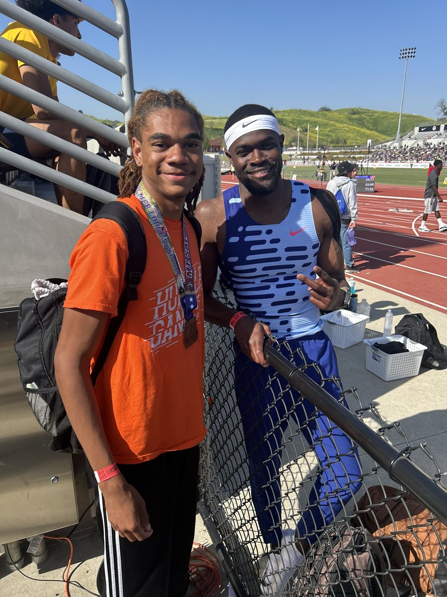 C4yden_'s tweet photo. I had a lot of fun last weekend at My.Sac Relays. I placed 3rd in 300mH invitational with a time of 38.4 and i also ran the 4x200 seeded and placed 4th and ran 4x400 seeded with my team and we placed 2nd. I got to take pictures with a lot of Elite athletes aswell. https://t.co/LqsESRg5NG