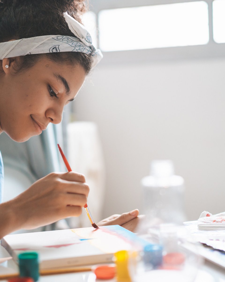 ¿Dibujas
o pintas?

La <a href="/SCJN/">Suprema Corte</a> te invita a participar en el Concurso de Dibujo Jurídico Infantil y Juvenil

El tema es: “Protección de los #derechoshumanos de niñas, niños y adolescentes de pueblos y comunidades indígenas”.

📃Convocatoria 
🔗 bit.ly/41GOblM