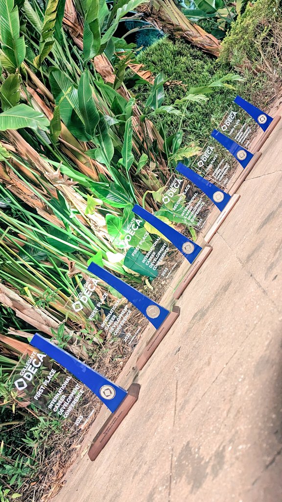 Bringing back some souvenirs to Kansas 🏆