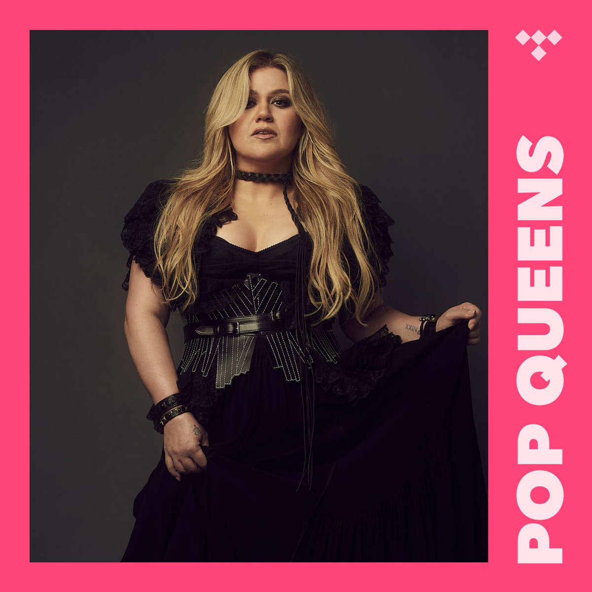 kellyclarkson's tweet photo. 🍷💔☀️ @TIDAL #mineme #chemistry https://t.co/5CoJ4MG4bo https://t.co/ehUnoXnSgG
