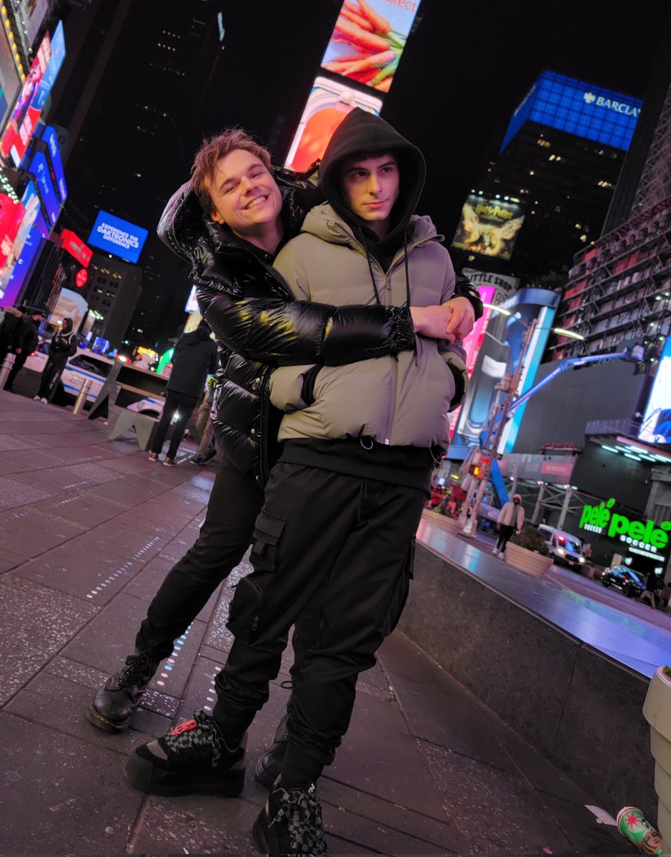 WholeWheatPete's tweet photo. Happy Birfday bb 🥰 https://t.co/xHTiapfevr