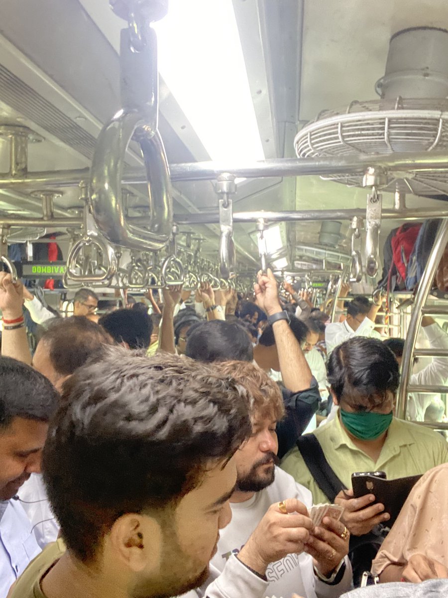 RamSavanur's tweet photo. AC trains on CR are running packed as there are few trains and rampant illegal travellers(without ticket). More trains should be introduced  and stringent checking is the need of the hour. Let the TC squad do the checking on platforms,if they cannot get into the train. https://t.co/rKn9psdnGj
