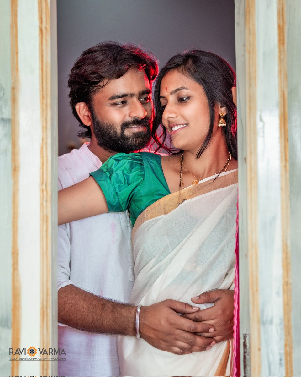 RavivarmaStudio's tweet photo. Click by: @ravivarma_bts
@ravivarmastudio_official
#childphotography #familypictures #ig #christmas #nikon #clickinmoms #maternityshoot #maternityphotographer #babyphotographer #picoftheday #momlife #familylife #weddingphotographer #childphotographer #pregnancy #newbornbaby https://t.co/6tgoSs68J8