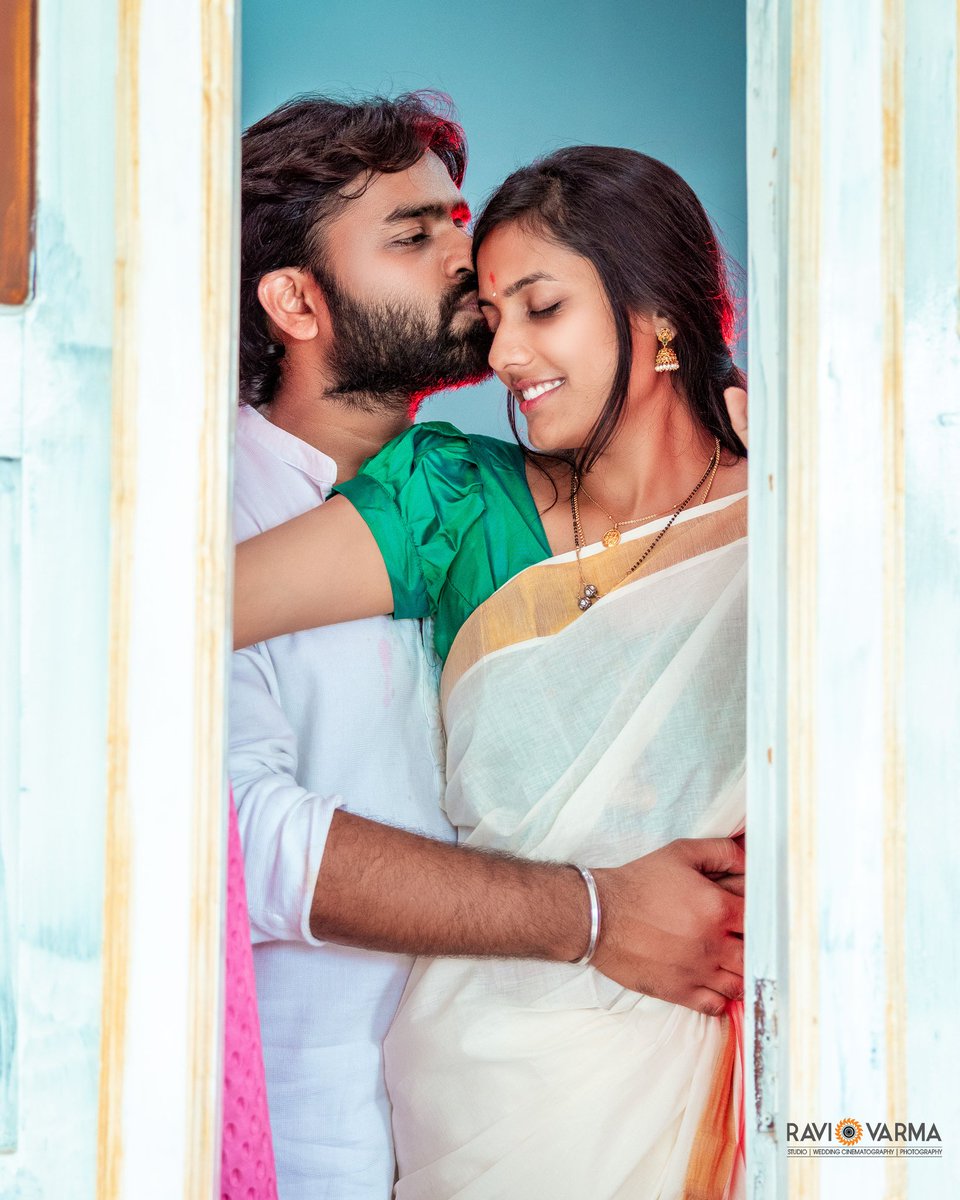 RavivarmaStudio's tweet photo. Click by: @ravivarma_bts
@ravivarmastudio_official
#childphotography #familypictures #ig #christmas #nikon #clickinmoms #maternityshoot #maternityphotographer #babyphotographer #picoftheday #momlife #familylife #weddingphotographer #childphotographer #pregnancy #newbornbaby https://t.co/6tgoSs68J8