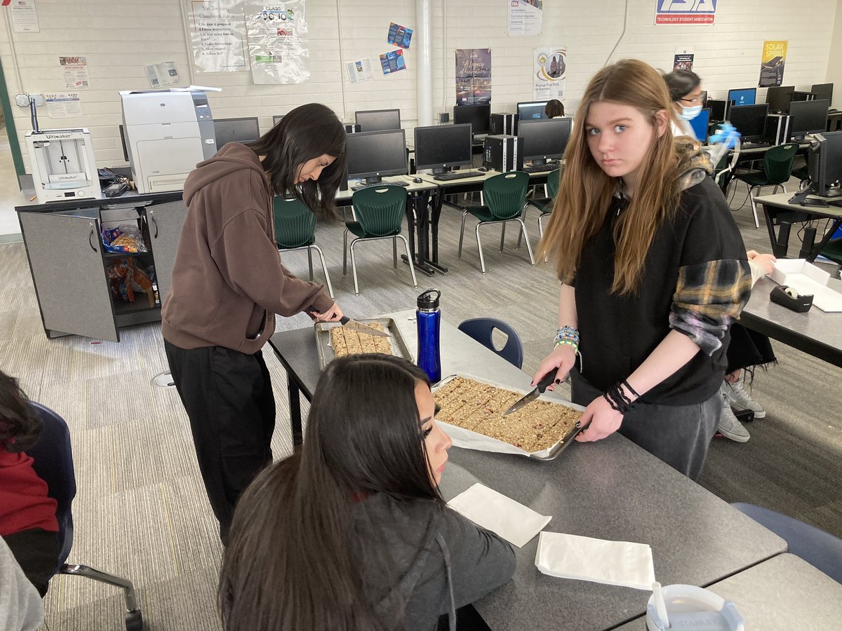 College and career awareness extravaganza today!  Burtis' class did a lunch time makeover.  Twining's class explored new energy bar recipes and invited other classes to sample. #LearningThatTastesGood. @UtahCTE @GraniteSchools